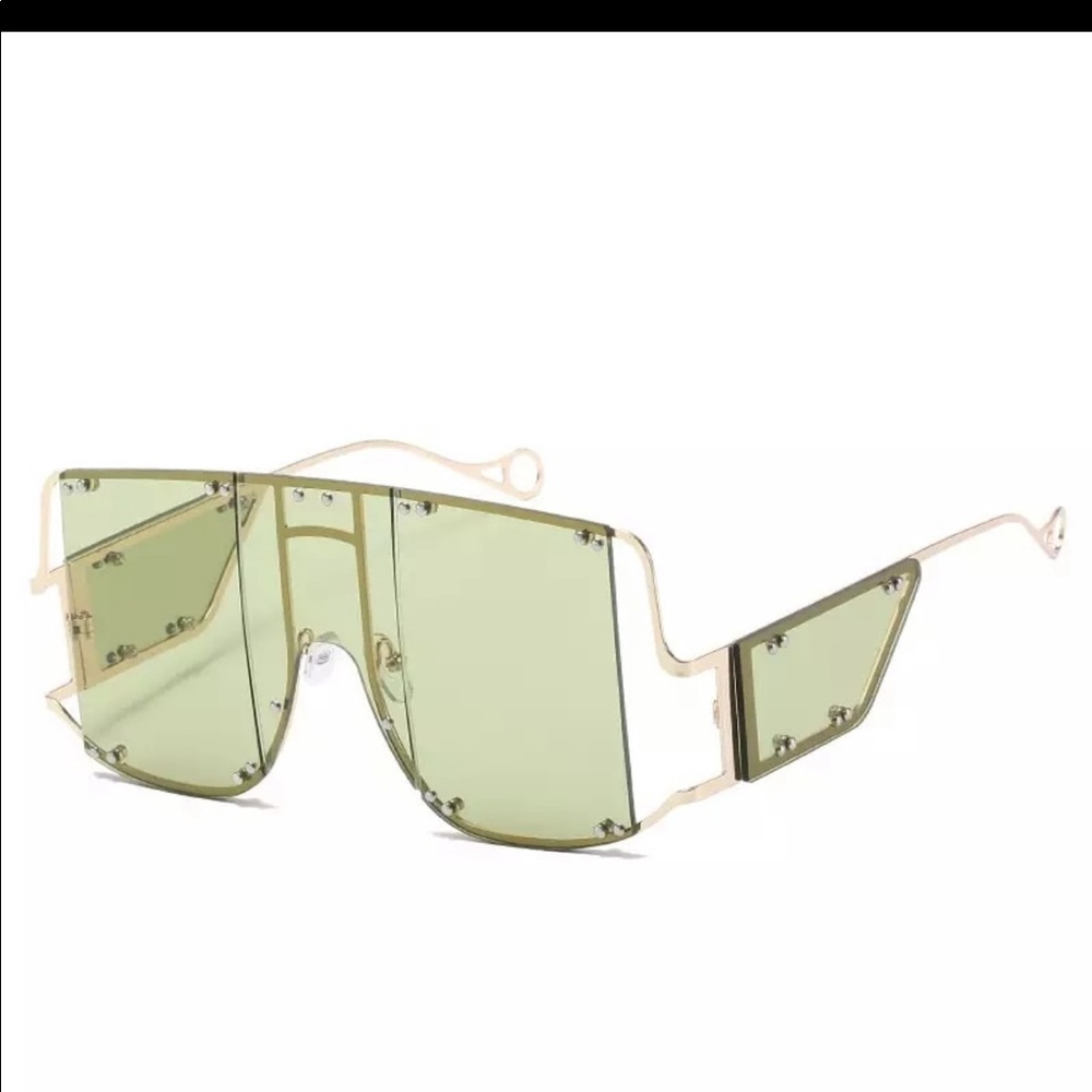 Trendy Oversized Sunglasses